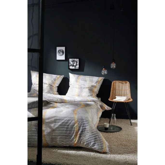 Apelt Loft Dreams Mika Bettwäsche-Set - 155x220 / 80x80 Cm - Grau / Gold 5 Apelt Loft Dreams Mika Bettwäsche-Set - 155x220 / 80x80 Cm - Grau / Gold – Bild 3