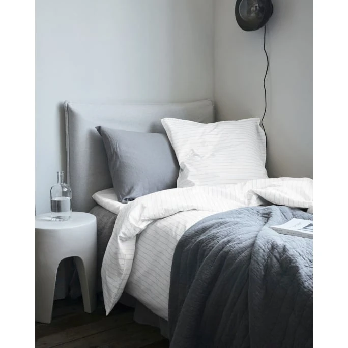 ByNORD Dagny Bio Bettwäsche-Set Aus Perkal - 135x200 / 80x80 Cm - Snow White Ocean 4 ByNORD Dagny Bio Bettwäsche-Set Aus Perkal - 135x200 / 80x80 Cm - Snow White Ocean – Bild 2