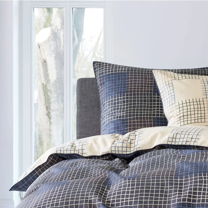 ESPRIT Home Madison Bettwäsche-Set Aus Satin - 135x200 / 80x80 Cm - Navy 6 ESPRIT Home Madison Bettwäsche-Set Aus Satin - 135x200 / 80x80 Cm - Navy – Bild 4