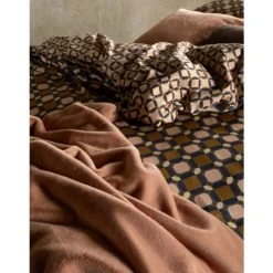 ESSENZA HOME Essenza Teades Bettwäsche-Set Aus Satin - 155x220 / 80x80 Cm - Light Leather 7 ESSENZA HOME Essenza Teades Bettwäsche-Set Aus Satin - 155x220 / 80x80 Cm - Light Leather -Moooi Shop unnamed file 1246