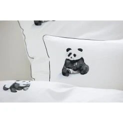 Elegante Panda Bear Bettwäsche - 155x220 / 80x80 Cm - Weiss 12 Elegante Panda Bear Bettwäsche - 155x220 / 80x80 Cm - Weiss -Moooi Shop unnamed file 1425