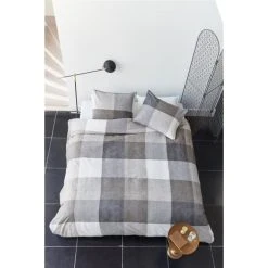 Beddinghouse Jim Bettwäsche-Set - 155x220 / 80x80 Cm - Taupe 9 Beddinghouse Jim Bettwäsche-Set - 155x220 / 80x80 Cm - Taupe -Moooi Shop unnamed file 1537