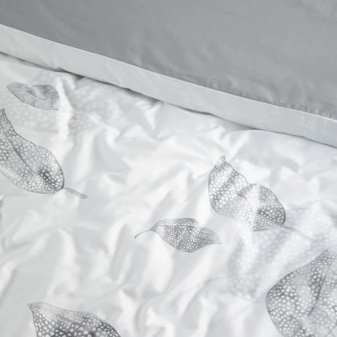 Cinderella Carly Satin Wendebettwäsche-Set - 135x200 / 80x80 Cm - Grey 5 Cinderella Carly Satin Wendebettwäsche-Set - 135x200 / 80x80 Cm - Grey – Bild 3