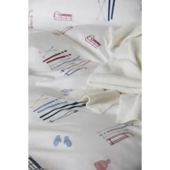 Elegante Winterzauber Bettwäsche-Set Aus Mako-Satin - 135x200 / 40x80 Cm - Purpurrot 7 Elegante Winterzauber Bettwäsche-Set Aus Mako-Satin - 135x200 / 40x80 Cm - Purpurrot -Moooi Shop unnamed file 1799