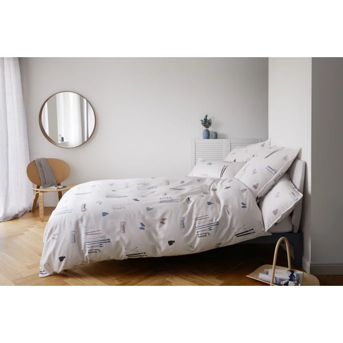 Elegante Winterzauber Bettwäsche-Set Aus Mako-Satin - 135x200 / 40x80 Cm - Taupe 4 Elegante Winterzauber Bettwäsche-Set Aus Mako-Satin - 135x200 / 40x80 Cm - Taupe – Bild 2