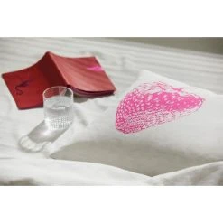 Elegante Erdbeere Bettwäsche-Set Aus Halbleinen - 135x200 / 40x80 Cm - Kreide-pink 9 Elegante Erdbeere Bettwäsche-Set Aus Halbleinen - 135x200 / 40x80 Cm - Kreide-pink -Moooi Shop unnamed file 1815