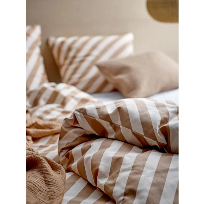 Södahl Diagonal Bio Bettwäsche-Set - 135x200 / 80x80 Cm - Camel 4 Södahl Diagonal Bio Bettwäsche-Set - 135x200 / 80x80 Cm - Camel – Bild 2
