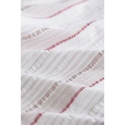 Elegante Shady Seersucker-Bettwäsche - 135x200 / 80x80 Cm - Rouge 6 Elegante Shady Seersucker-Bettwäsche - 135x200 / 80x80 Cm - Rouge -Moooi Shop unnamed file 243