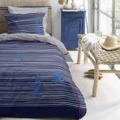 Cinderella Boats Wendebettwäsche-Set - 135x200 / 80x80 Cm - Deep Blue -Moooi Shop unnamed file 346