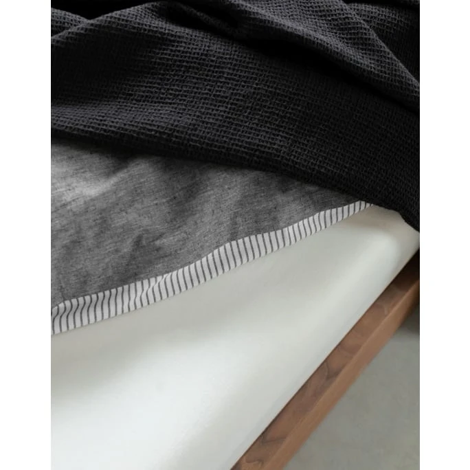 Marc O'Polo Skei Bettwäsche-Set Mit Recycling-Baumwolle - 200x220 / 2x80x80 Cm - Schwarz 6 Marc O'Polo Skei Bettwäsche-Set Mit Recycling-Baumwolle - 200x220 / 2x80x80 Cm - Schwarz – Bild 4