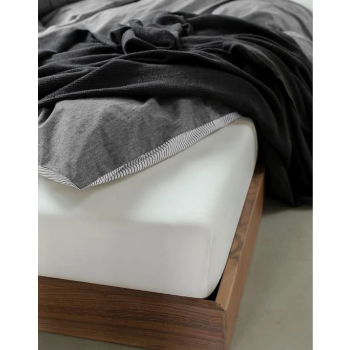 Marc O'Polo Skei Bettwäsche-Set Mit Recycling-Baumwolle - 200x220 / 2x80x80 Cm - Schwarz 7 Marc O'Polo Skei Bettwäsche-Set Mit Recycling-Baumwolle - 200x220 / 2x80x80 Cm - Schwarz – Bild 5