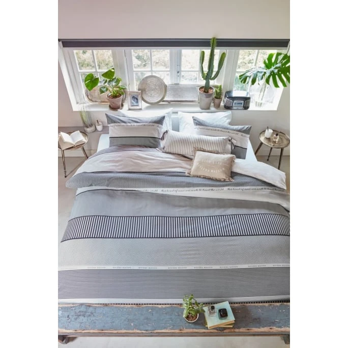 Riviera Maison Rivièra Maison State Travel Bettwäsche-Set - 155x220 / 80x80 Cm - Anthracite 4 Riviera Maison Rivièra Maison State Travel Bettwäsche-Set - 155x220 / 80x80 Cm - Anthracite – Bild 2