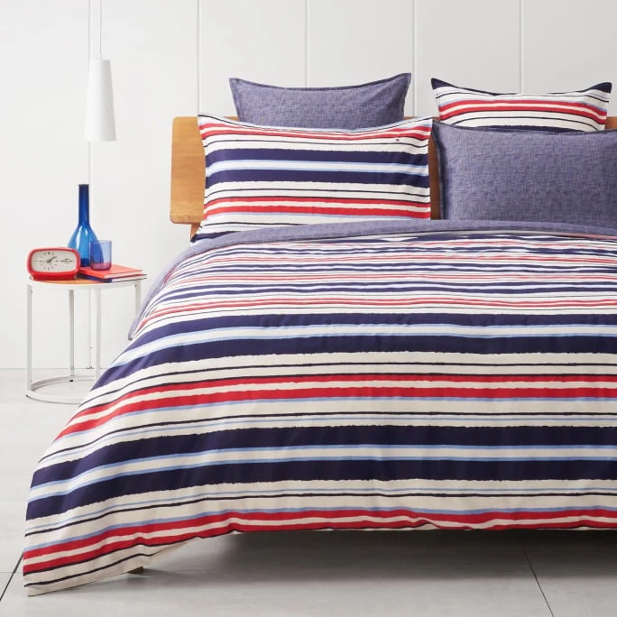 Tommy Hilfiger WATERCOLOR STRIPES Bettwäsche-Set Aus Mako-Satin - 140x200 / 70x90 Cm (AT) - Wave 4 Tommy Hilfiger WATERCOLOR STRIPES Bettwäsche-Set Aus Mako-Satin - 140x200 / 70x90 Cm (AT) - Wave – Bild 2